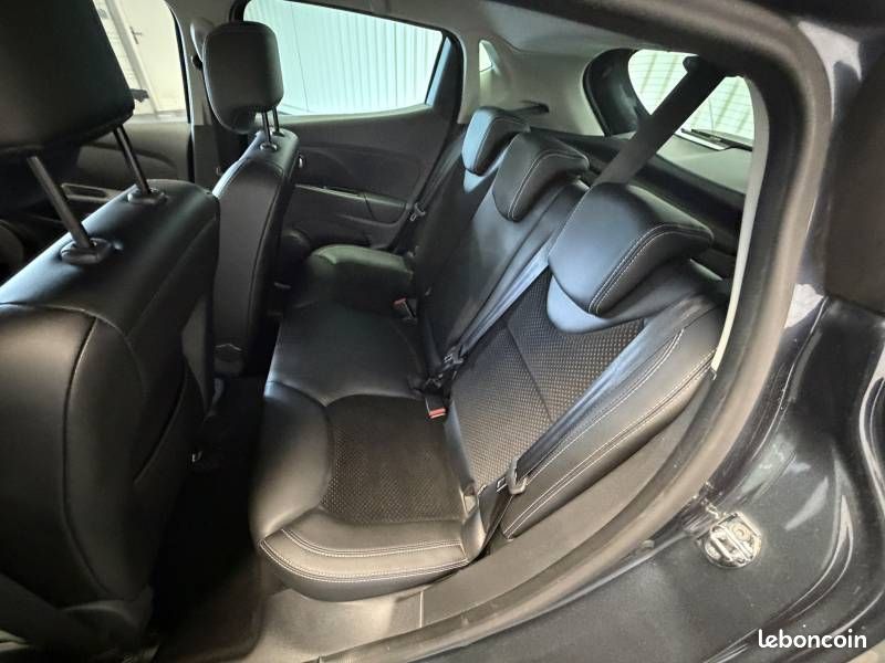 Renault Clio TCe 120 Energy EDC Intens (image 24)