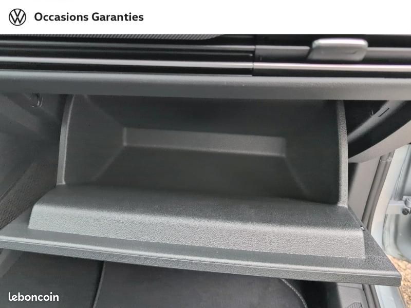 Volkswagen Golf 1.5 eTSI EVO2 150ch R-Line Edition DSG7 (image 21)