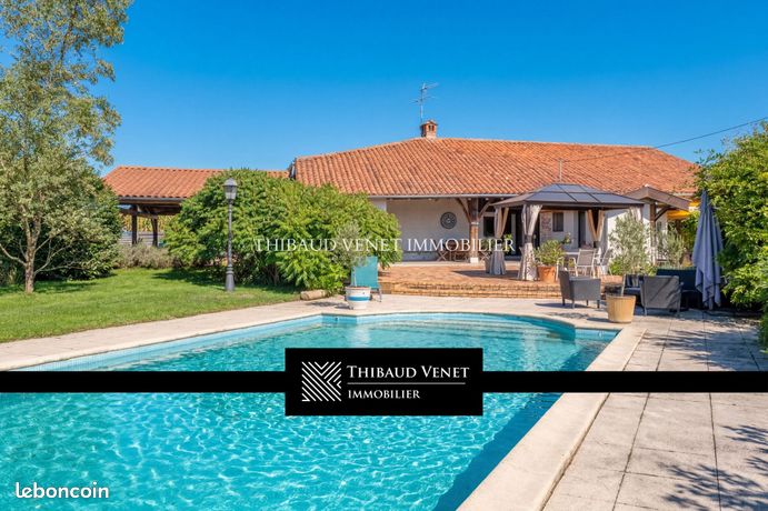 Propriété 5 pièces 241 m²