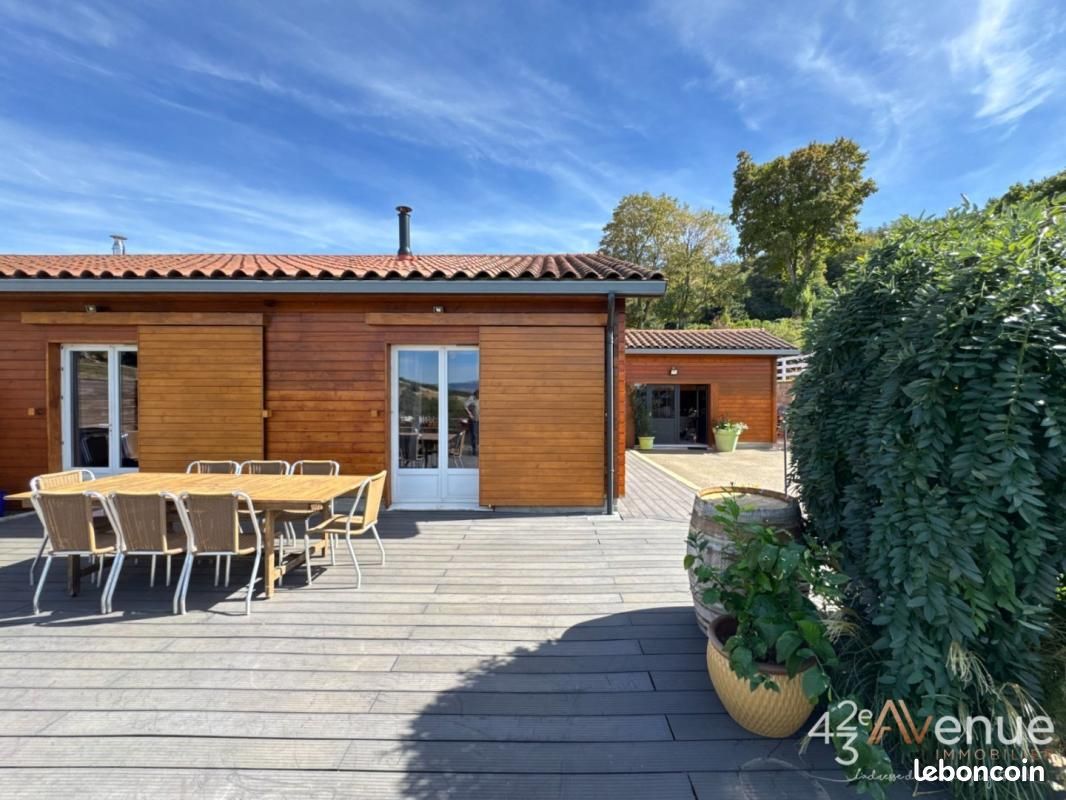Maison 4 pièces 100 m² · à Pavezin · 100 m² · 289 000 €