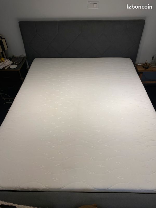 Sur matelas mémoire de forme neuf (Suisse) (image 3)