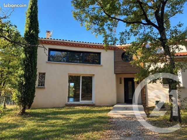Maison 11 pièces 303 m² · à Lagarrigue · 303 m² · 525 000 €
