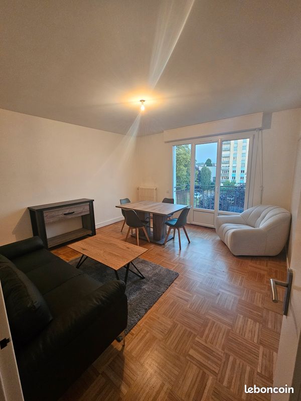 Appartement 4 pièces 73 m² · à Rennes · 73 m² · 530 €
