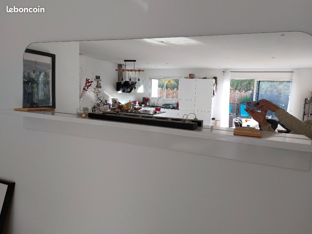 Miroir mural avec étagère (image 1)