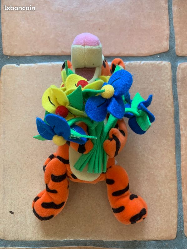 Peluche Tigrou Disney (image 2)