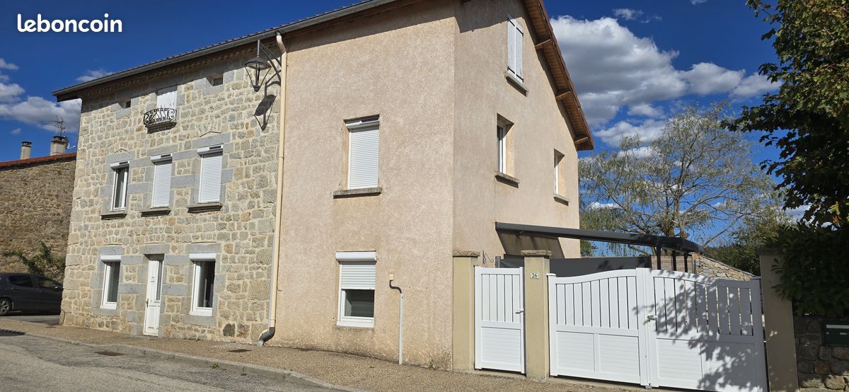 Maison 7 pièces 170 m² · à Grazac · 170 m² · 206 000 €