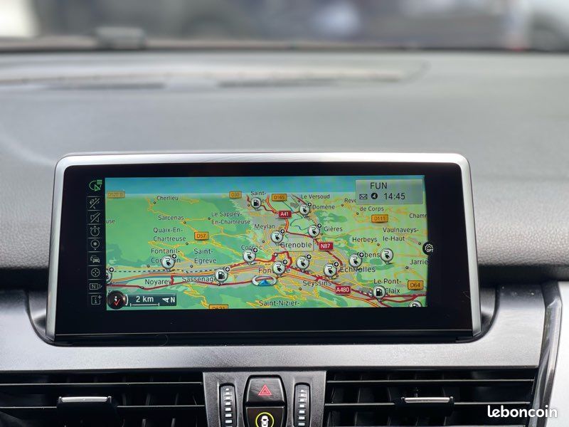 Bmw Série 2 F45 225XEA 224ch Business - GPS Pro / Affichage tête haute HUD / Sièges chauffants (image 7)