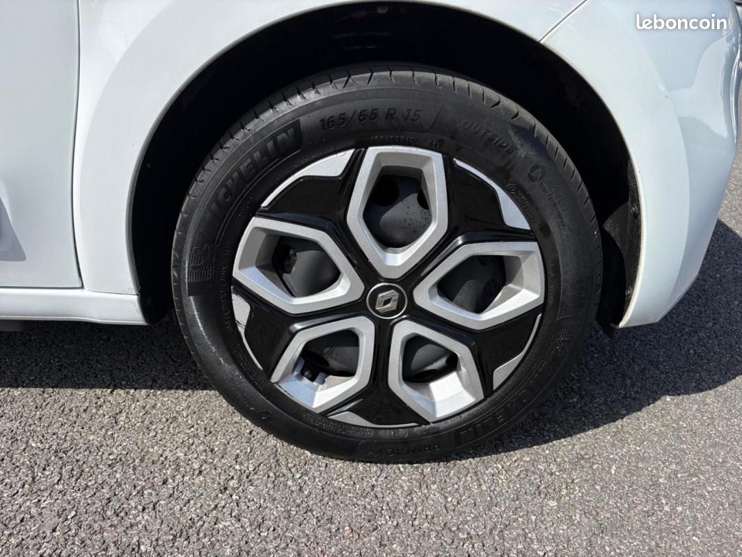 Renault Twingo E-TECH ELECTRIQUE III Equilibre (image 24)