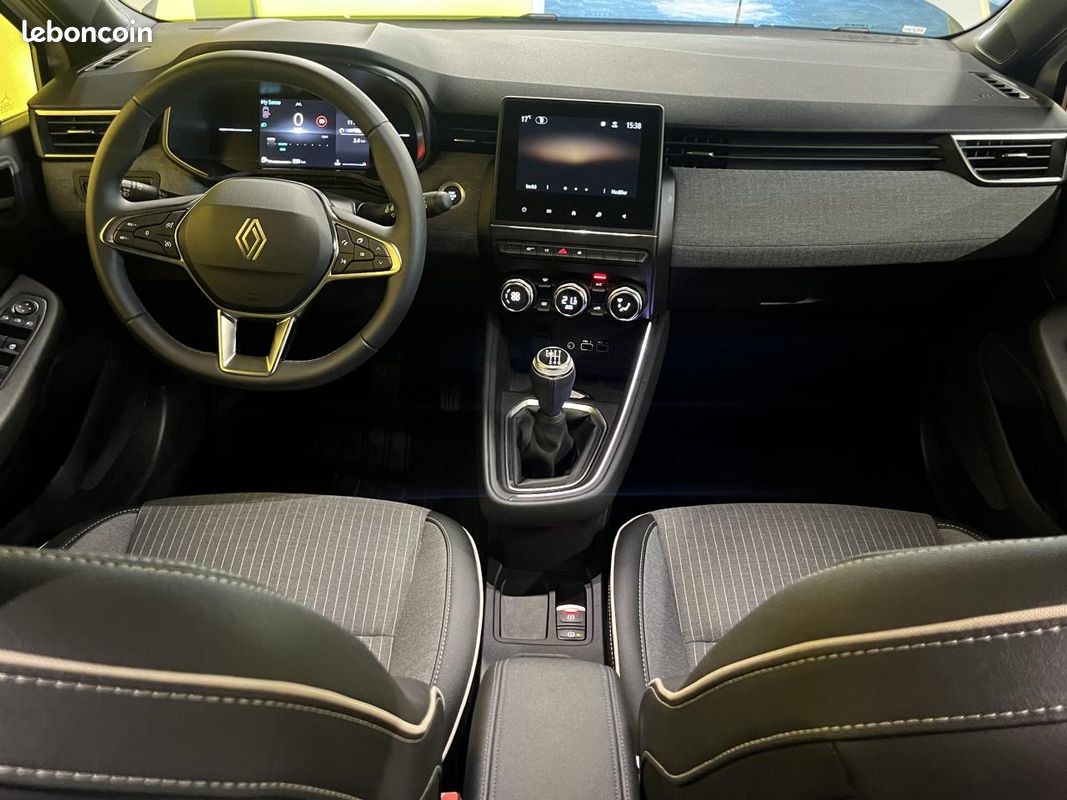 RENAULT CLIO V Phase 2 2025 1.0 tce 90cv GPS + CAMERA + CLIM AUTO (image 9)