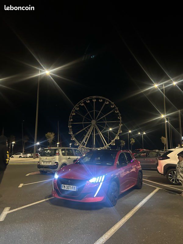 Peugeot 208 (image 1)