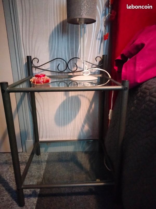Table chevet (image 1)