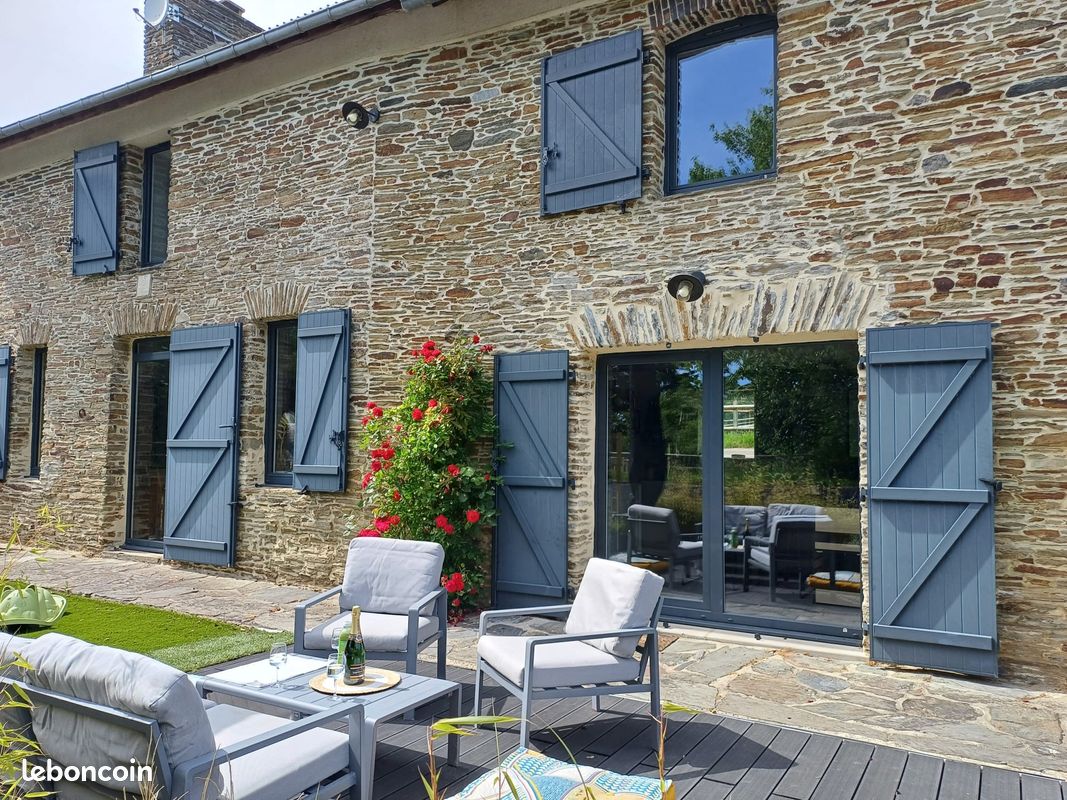 Maison 6 pièces 180 m² · à Caumont-sur-Aure · 180 m² · 330 000 €