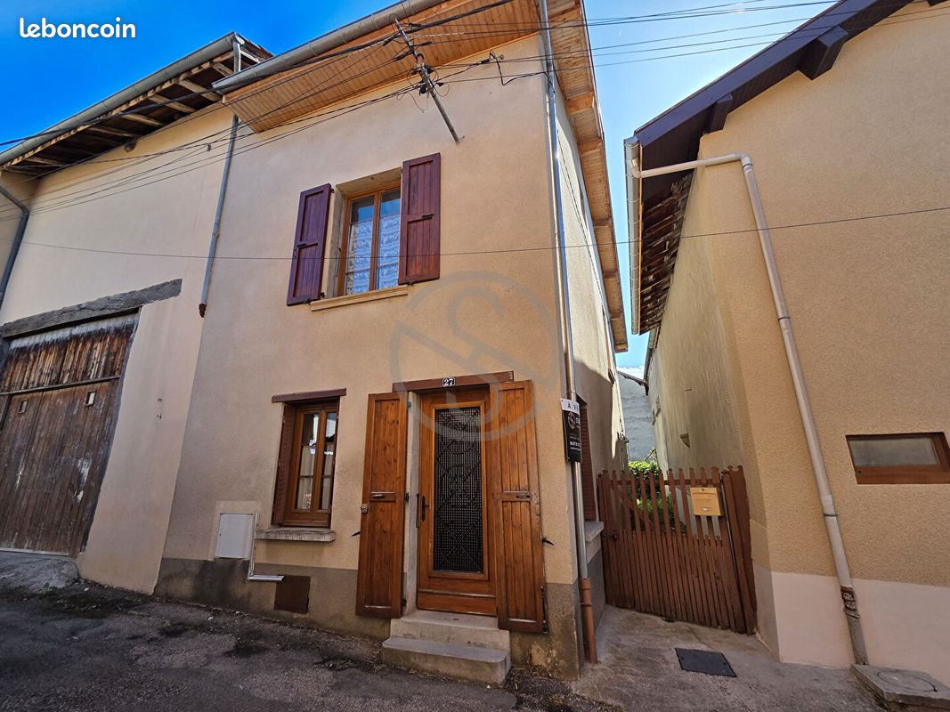 Maison 4 pièces 87 m² · à La Côte-Saint-André · 87 m² · 129 000 €