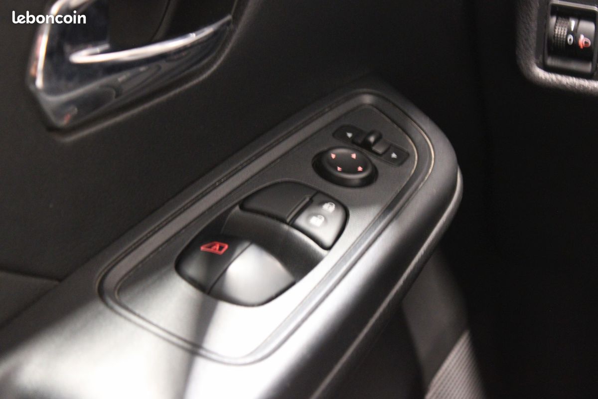 NISSAN Micra 1.0 IG-T 90ch ACENTA X-TRONIC BVA - ENTRETIEN ET SUIVI - REGULATEUR / LIMITEUR DE VITESSE (image 28)