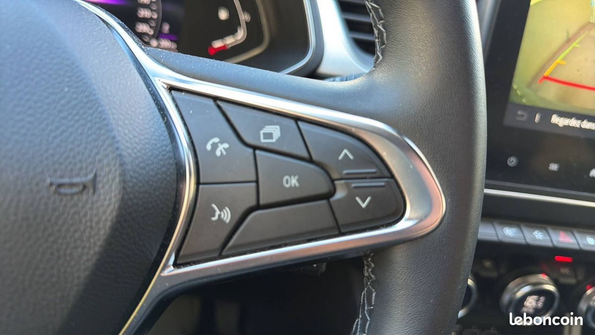 Renault captur tce 140 21 intens (image 19)