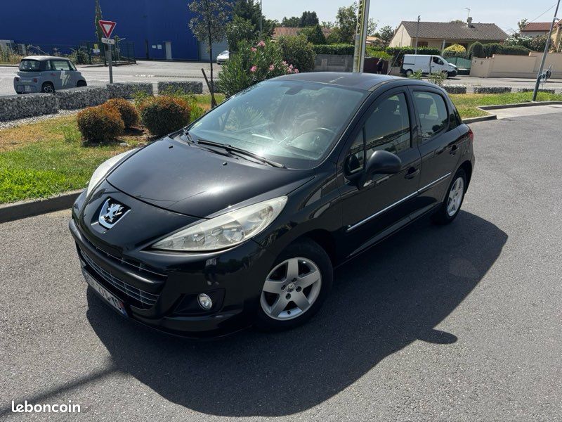 PEUGEOT 207 Phase 2 1.4HDi 70cv (image 2)