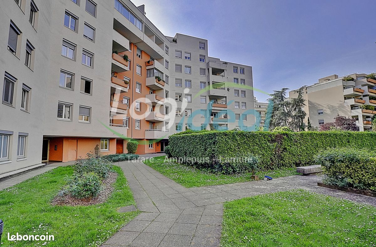 Appartement 5 pièces 106 m² · à Villeurbanne · 106 m² · 325 000 €