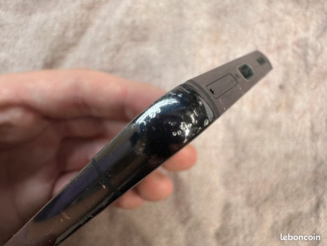 Samsung Galaxy S22 (image 4)