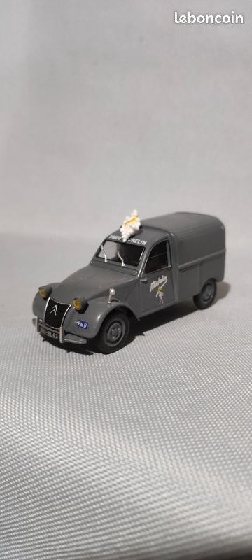 LE6883 ELIGOR AUTOPLUS 1/43 Citroen 2CV berlilne RF1 Légende 2CV 45