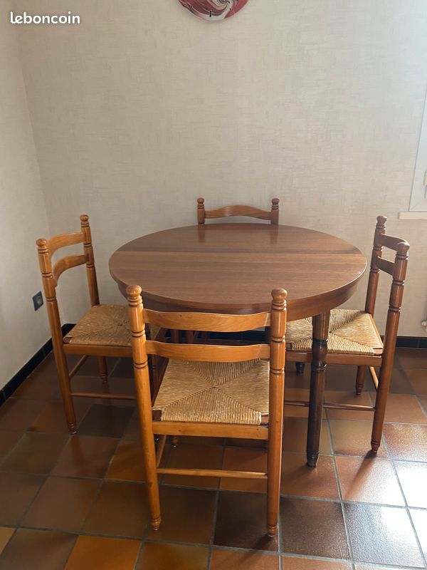 Table et chaises de cuisine (image 1)