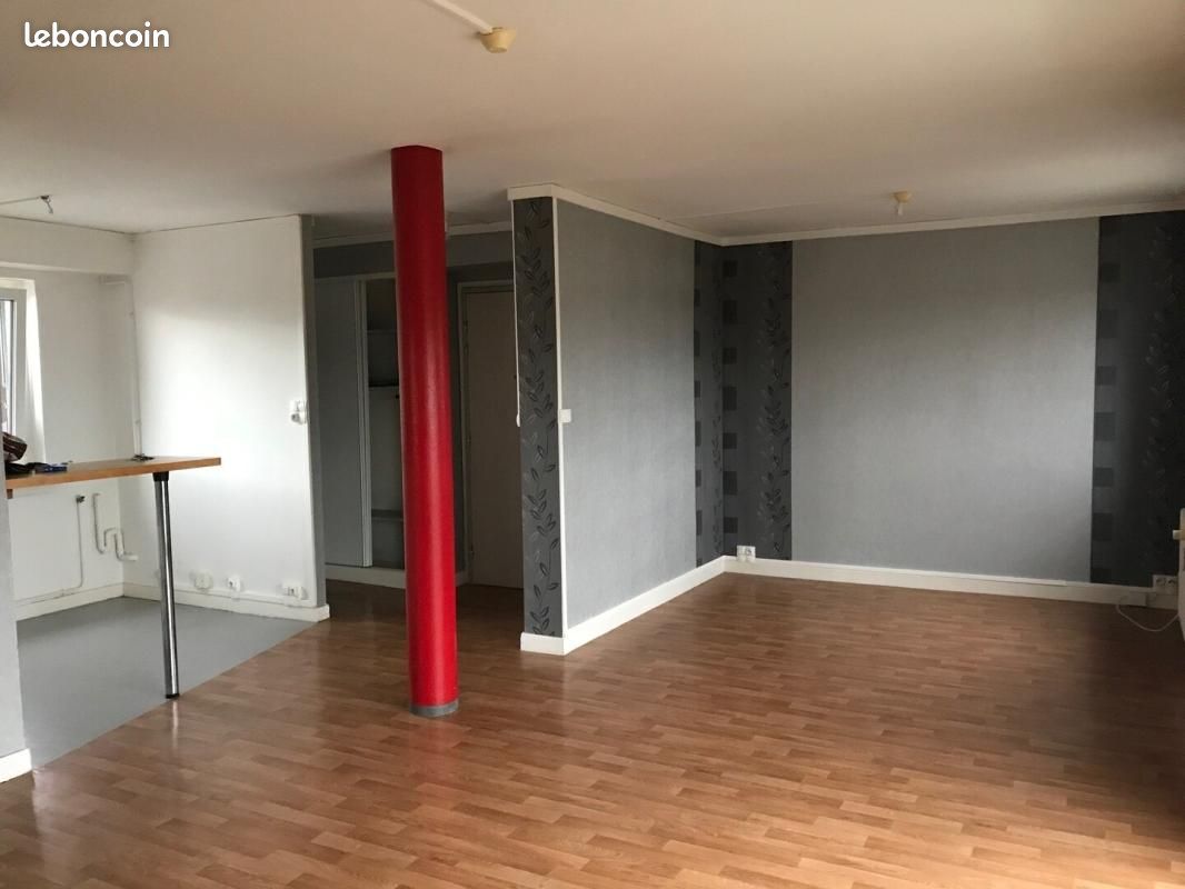 Appartement 3 pièces 61 m² · à Grand-Charmont · 61 m² · 54 500 €