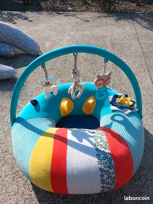 Coussin Sophie la girafe (image 1)