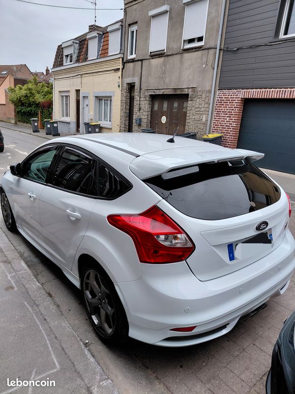 Ford focus st mk3 (image 2)