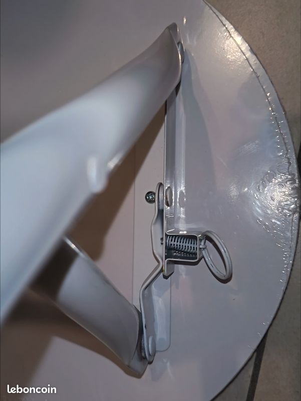 Tabouret pliant en métal (image 5)