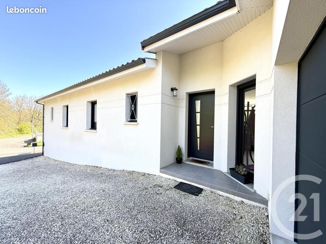 Maison 4 pièces 119 m² · à Saintes · 119 m² · 379 700 €