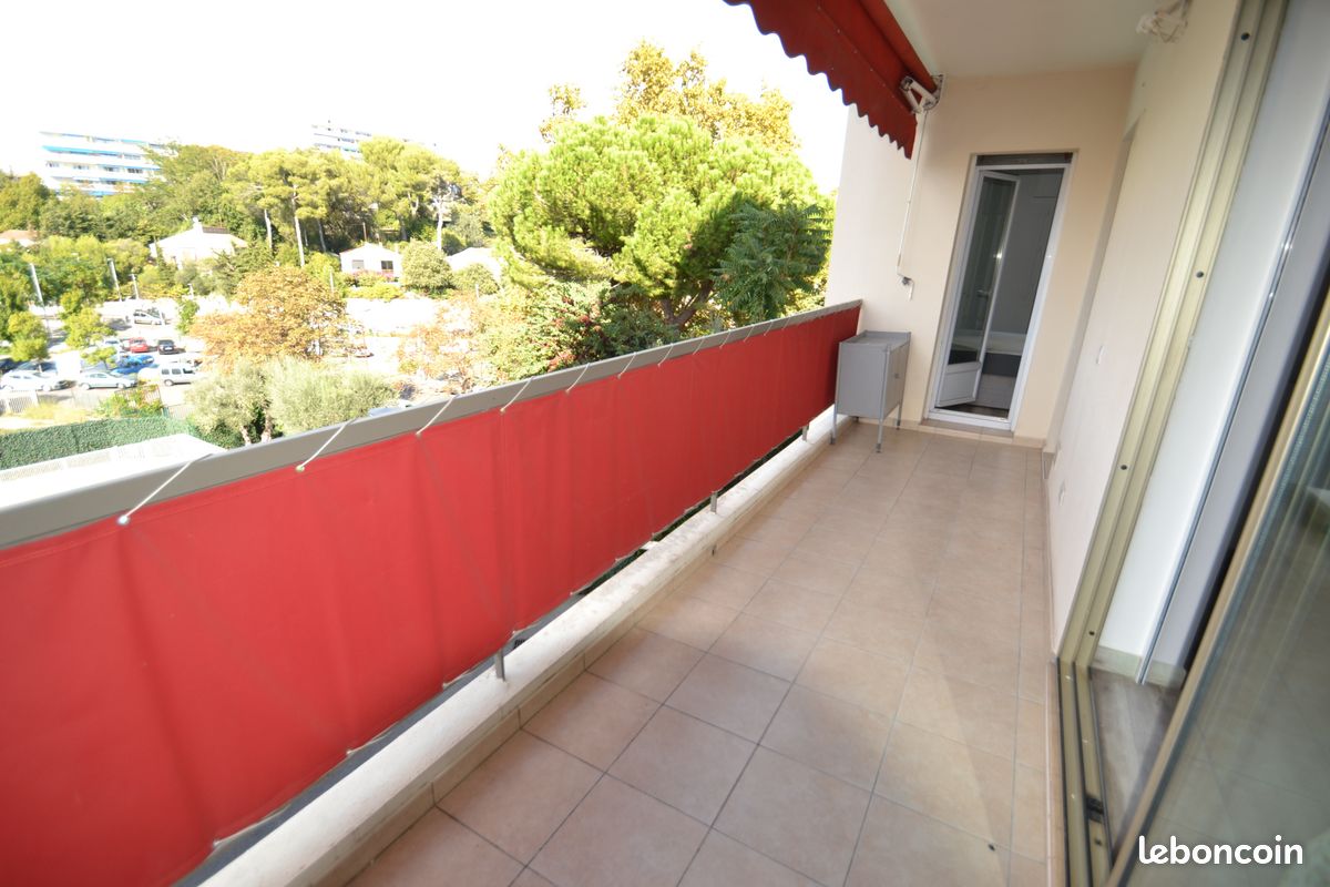 Appartement 4 pièces 86 m² · à Antibes · 86 m² · 1 450 €/mois