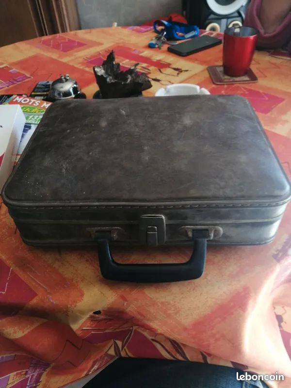 Valise a boule vintage (image 3)
