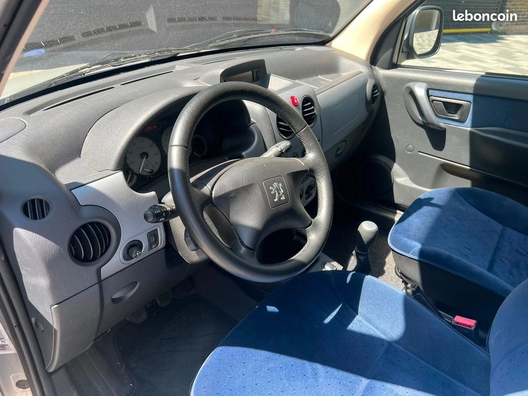 Peugeot partner tres faible kilometrage 1ere main parfait etat (image 4)