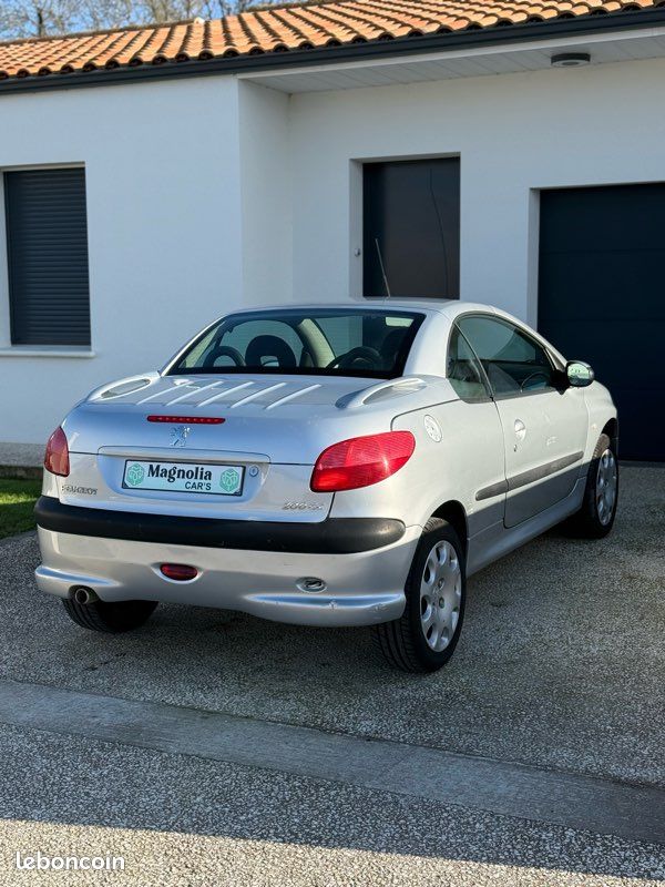 Peugeot 206 cc 1.6 i 16V 110 Ch / Boite auto - Voitures