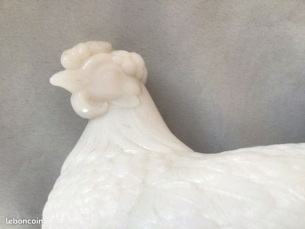 Drageoir , bonbonnière , en opaline blanche et verte , X