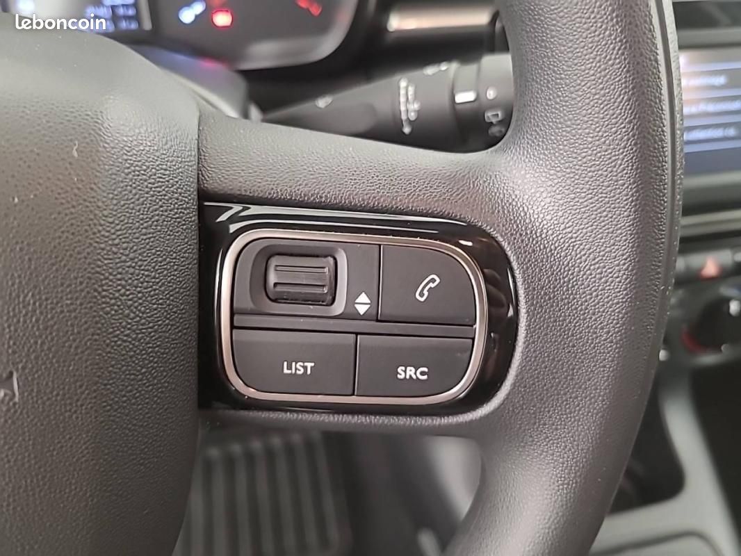 Citroën C3 PureTech 83 S&S BVM5 - YOU (image 21)