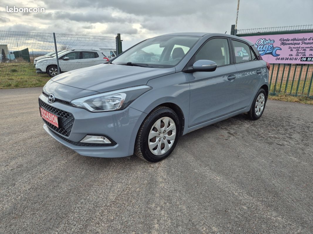 HYUNDAI I20 II PHASE 2 1.2i 75CH 2015 (image 2)