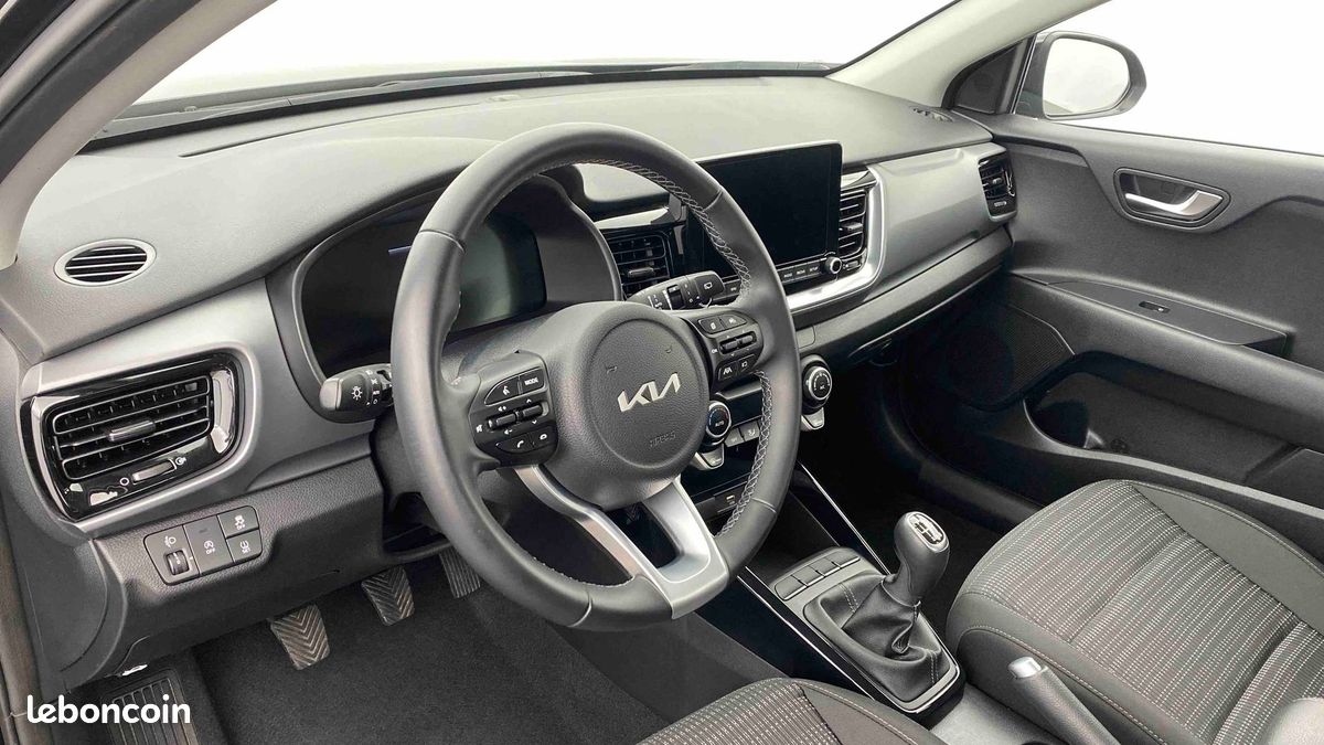 KIA Stonic 1.0 T-GDi 100 ch BVM6 Active (image 25)