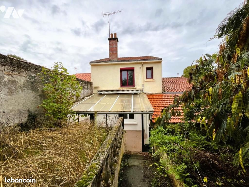 Maison 5 pièces 94 m² · à Saint-Vincent-Sterlanges · 94 m² · 107 000 €