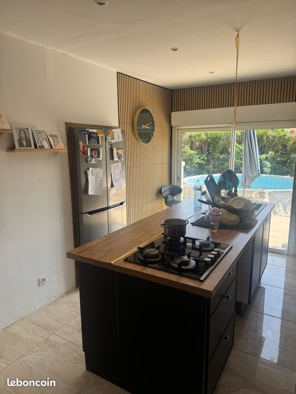 Maison 7 pièces 130 m² · à Laudun-l'Ardoise · 130 m² · 295 000 €