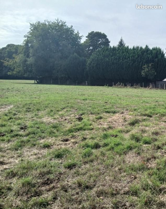 Terrain 1 200 m² Le Titre · 64 000 €
