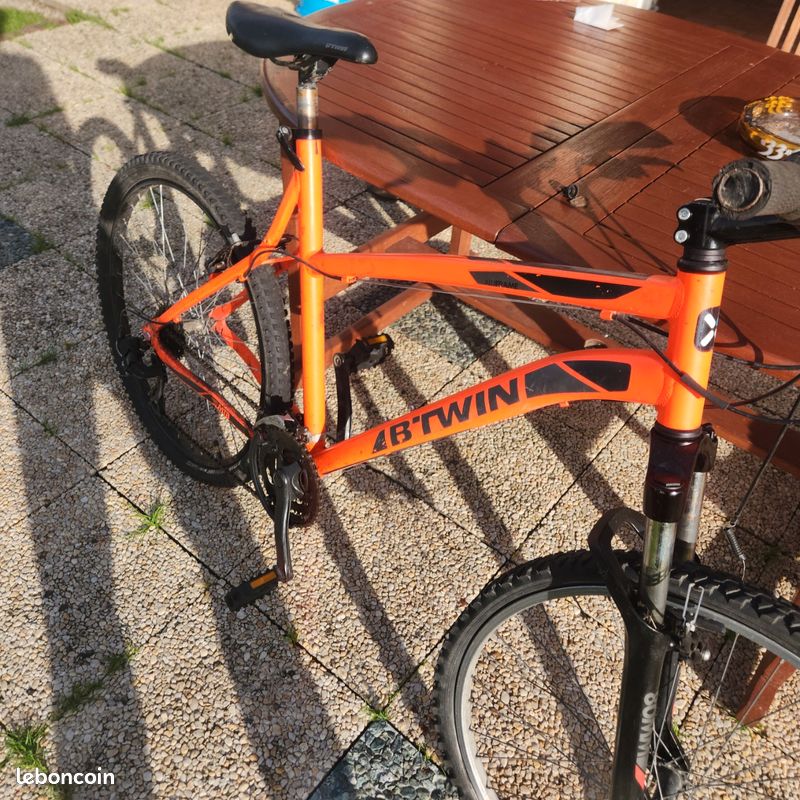 VTT Rockrider Btwin 26 Pouces orange bon plan à saisir Vélos