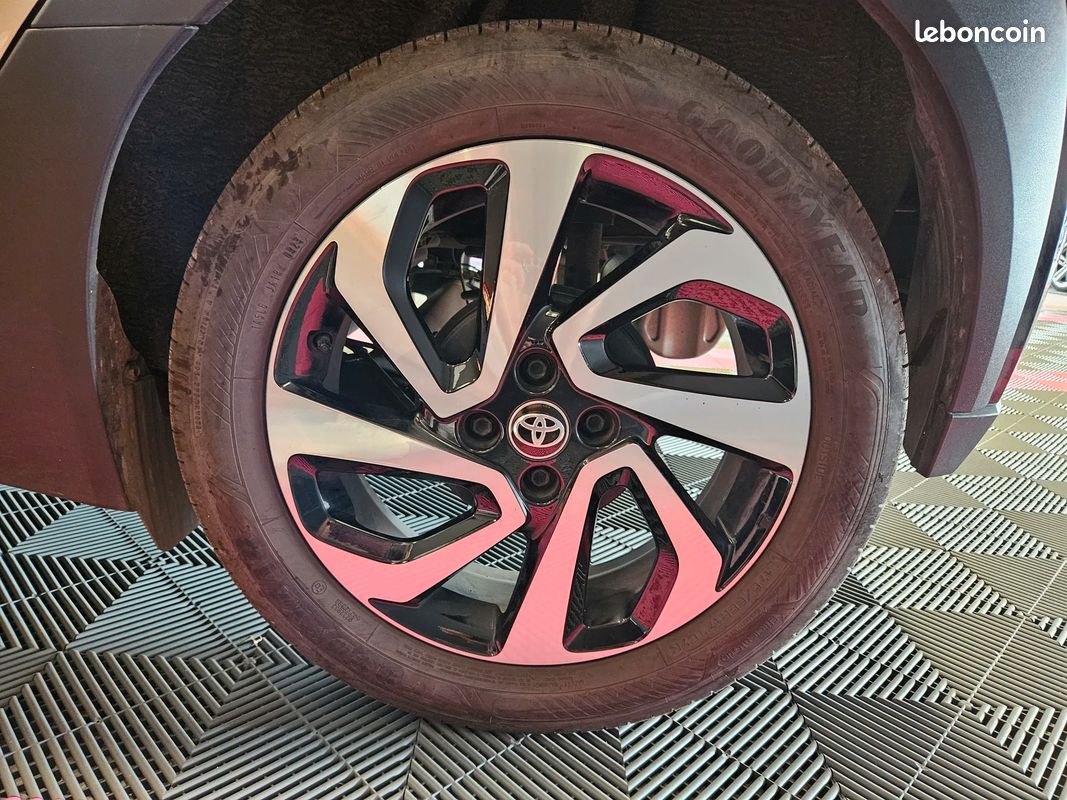 Toyota AYGO X Design 1.0 VVTi 12V 72 cv (image 13)