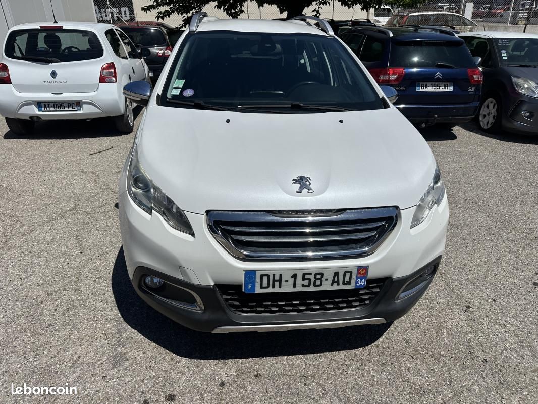 Peugeot 2008 1.2 82ch BVM5 Access (image 3)