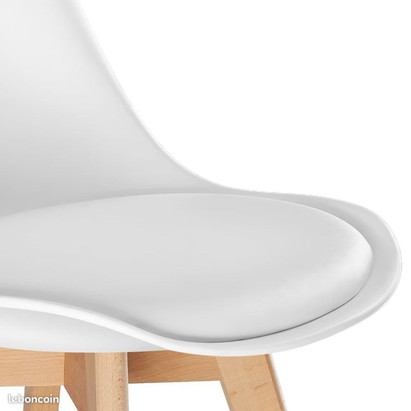 Lot 4 chaises (image 4)