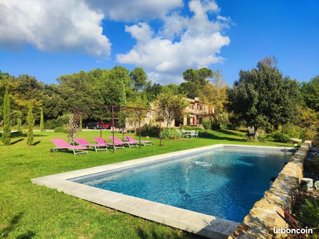 Maison 7 pièces 180 m² · à Rognes · 180 m² · 1 195 000 €
