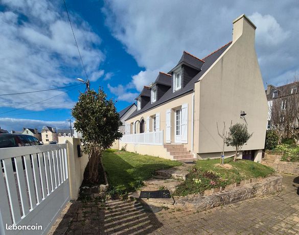 Maison 8 pièces 141 m²