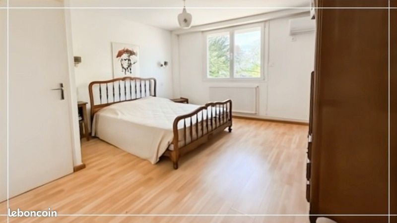 Propriété 20 pièces 700 m² (image 20)