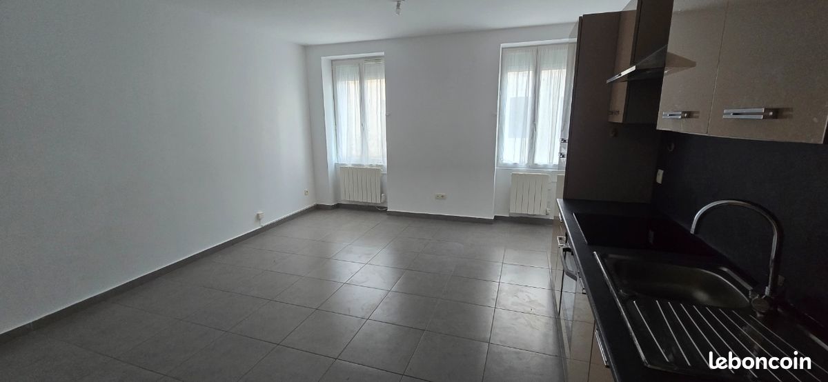 Appartement 2 pièces 45 m² · à Roanne · 45 m² · 465 €/mois