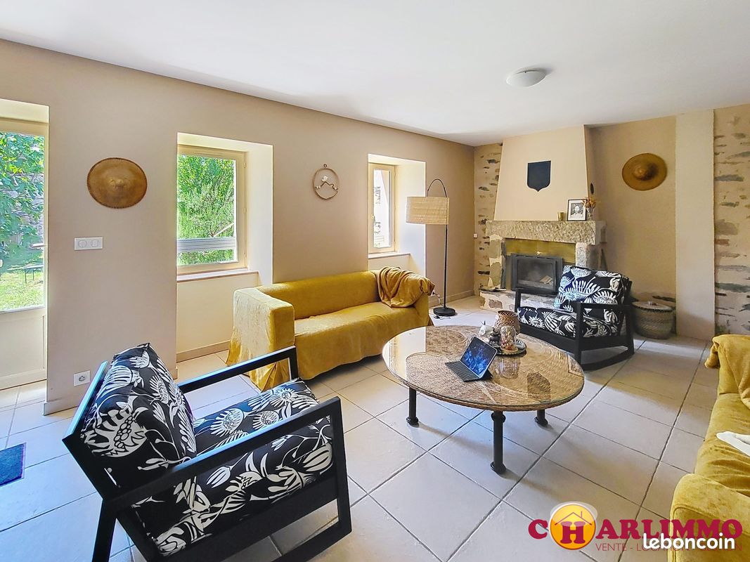 Maison 6 pièces 195 m² · à Saint-Junien · 195 m² · 280 800 €