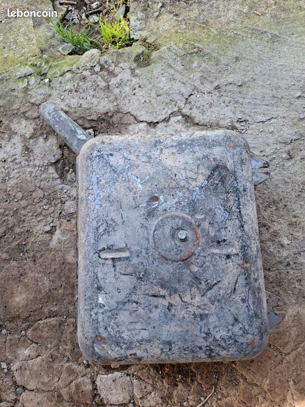 Réservoir carburant 2 cv (image 1)